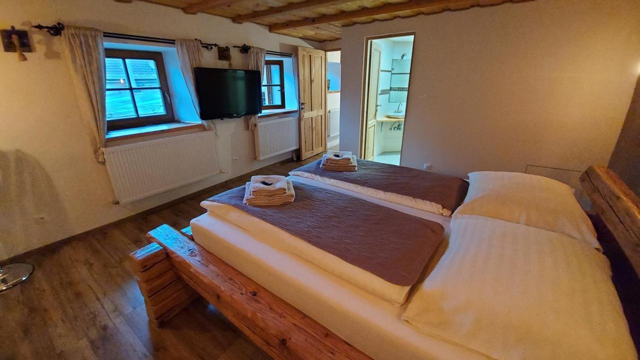 Maria B Appartement Trenčín Buitenkant foto